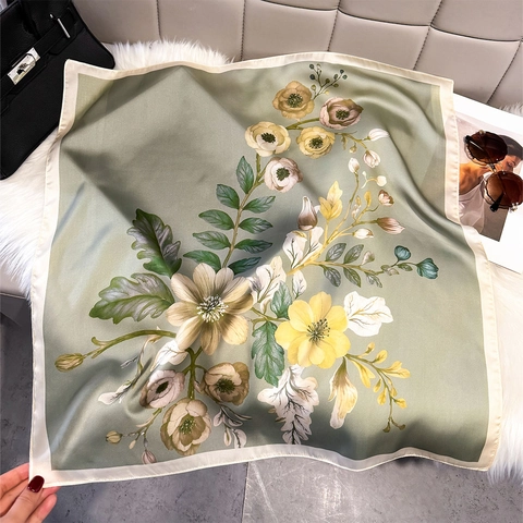 Women Square Scarf Elegant Floral Print Polyester Satin Satin Feeling Retro Neck Scarf For Office Commute Head Wrap