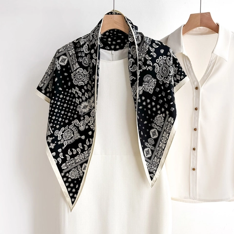 Foulard Triangulaire À Imprimé Paisley Rétro Polyester Sensation Satin Bandana Mode Polyvalent Pour Femmes
