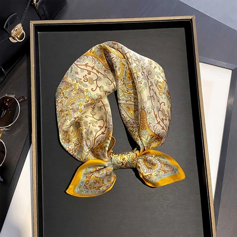 Vintage Zuivere Moerbeizijde Vierkante Sjaal Voor Dames Paisley Botanisch Bloemenprint Elegant Lichtgewicht Decoratieve Halssjaal Helder Geel