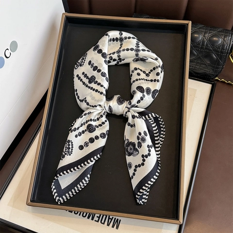 100% Mulberry Silk Scarf For Women Vintage French Style Floral Leopard Print Square Scarf Neck Hair Silk Wrap Bandana