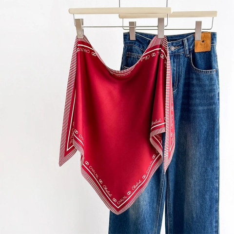 Vintage Triangular Scarf For Women Polyester Satin Like Letter Print Stripe Border Retro Hair Bandana Elegant Neck Shawl