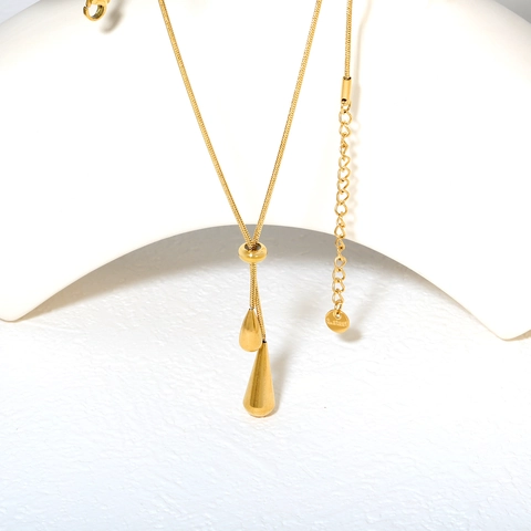 Collana Da Donna In Acciaio Inossidabile Placcato Oro 18K Design Nicchia Perla Artificial Barocca Croce Goccia D'acqua Gioielli