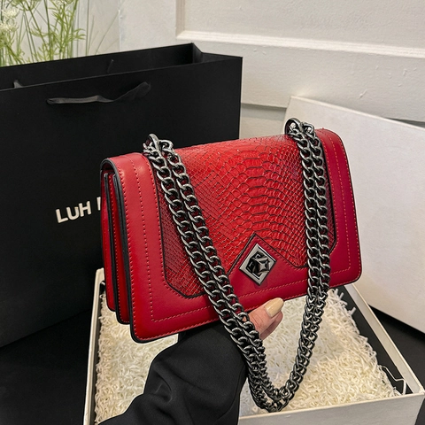 Retro Crocodile Pattern Crossbody Bag PU Leather Small Square Shoulder Bag With Metal Chain And Geometric Lock
