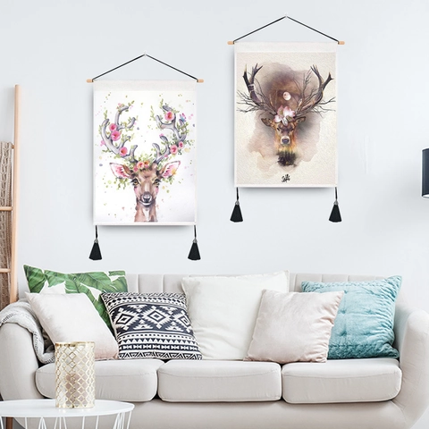 Arazzo da Parete in Stile Nordico con Alce e Fiori Pittura Decorativa in Poliestere Cotone con Asta in Legno e Nappina