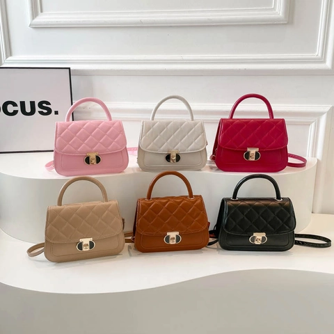 Quilted PU Leather Crossbody Bag Women Fashion Small Handbag With Metal Lock Top Handle Adjustable Strap Elegant Daily