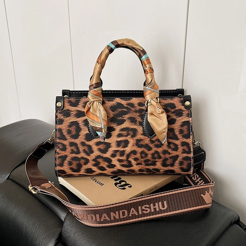 Mode Handtasche Mit Leopardenmuster Aus PU-Leder Mit Satinnschal-Griff Breitem Schultergurt Umhängetasche Für Damen