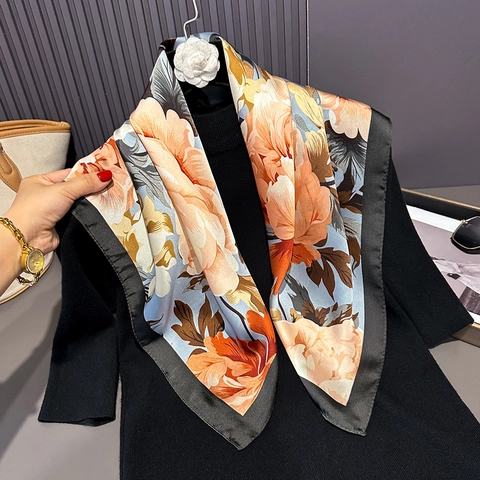 Foulard Carré À Imprimé Floral En Satin De Polyester Soyeux Élégant Bandana Décoratif Pour Femme Bureau Décontracté