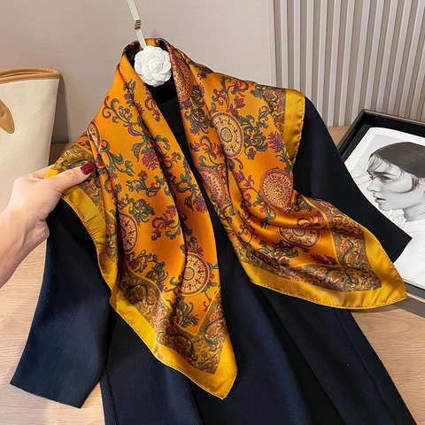 Vintage Floral Print Square Scarf Satin-Like Satin Neck Head Scarf Elegant Accessory For Women