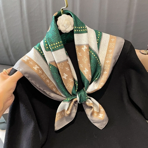 Elegant Square Neck Scarf Imitation Satin Bear Letter Print Color Block Fashion Commute Headwrap For Women