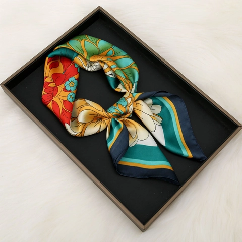 Foulard Quadrato In Raso Con Stampa Floreale Di Giglio Vintage Elegante Sciarpa Da Collo Per Donna Retro