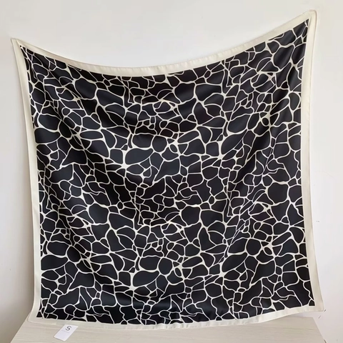 Women Elegant Square Scarf Twill Satin Satin-Like Abstract Print Geometric Pattern Office Commute Fashion Accessory