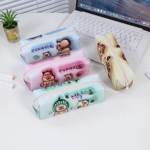 Estuche Para Lápices De Capibara Lindo Gran Capacidad Cuero PU Cremallera Bolsa Papelería Degradado Dibujos Animados