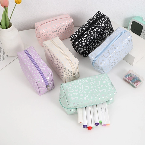 Estuche Para Lápices De Cuero PU Con Estampado De Corazón Plateado Bolsa De Maquillaje De Gran Capacidad Neceser Portátil