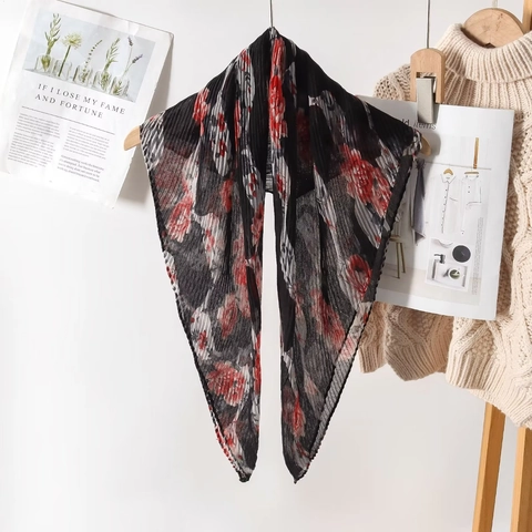Women Pleated Voile Scarf Vintage Floral Print Lightweight Breathable Plisse Square Shawl Fashion Neck Wrap Accessory
