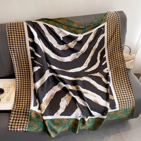 Grande Sciarpa Quadrata In Raso Da Donna Con Stampa Patchwork Effetto Raso Elegante Protezione Solare Retrò