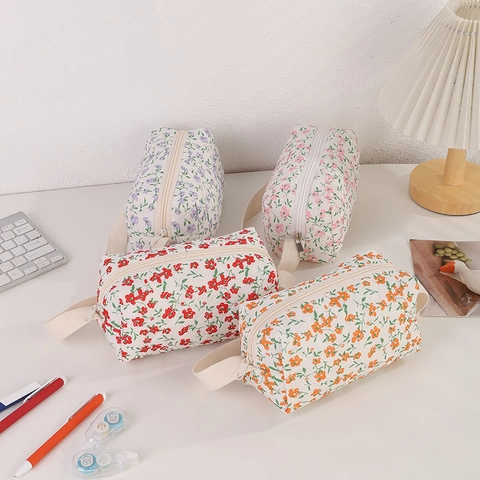 Mäppchen Aus Gesteppter Baumwolle Mit Blumenmuster Große Kapazität Schreibwaren Organizer Kosmetiktasche Mit Griff