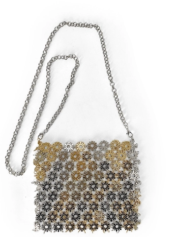 Augehöhlte Blumen Metall Crossbody Handytasche Retro Luxus Metallkettenriemen Elegant Für Frauen