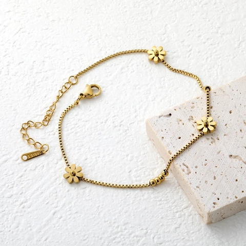Goldfarbene Blumen Fußkette Edelstahl Box Kette Kleine Perlen Verstellbarer Fußschmuck Für Damen Minimalistischer Waldstil