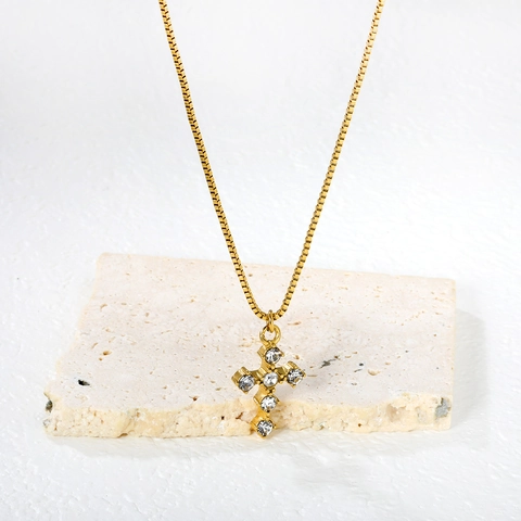 Elegant Cross Pendant Necklace 304 Stainless Steel With Sparkling Rhinestone Inlaid Box Chain For Women Daily Jewelry