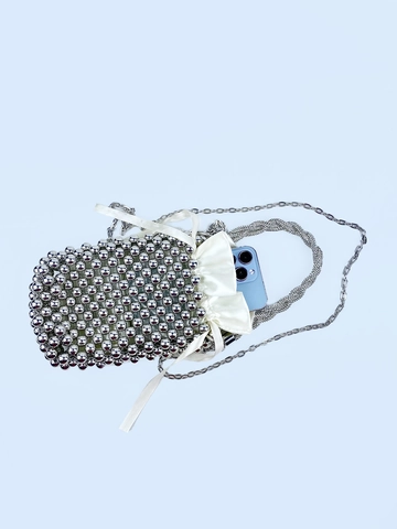 Silberne Perlen Handtasche Metallische Perlen Mini Eimertasche Mit Gewebtem Griff Und Langer Kette Für Damen