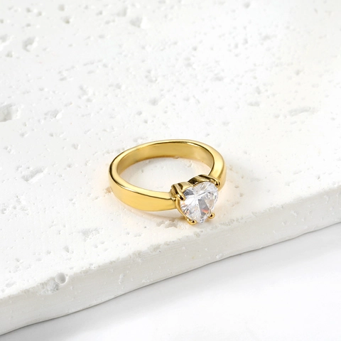 Minimalist 18K Gold Plated Stainless Steel Geometric Zirconia Ring For Women Classic Heart Round Shape Wedding Jewelry