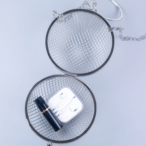 Sphärische Abendtasche Hohles Metallgeflecht Runder Ball Clutch Mit Strass Ring Griff Und Abnehmbarer Kette Für Damen