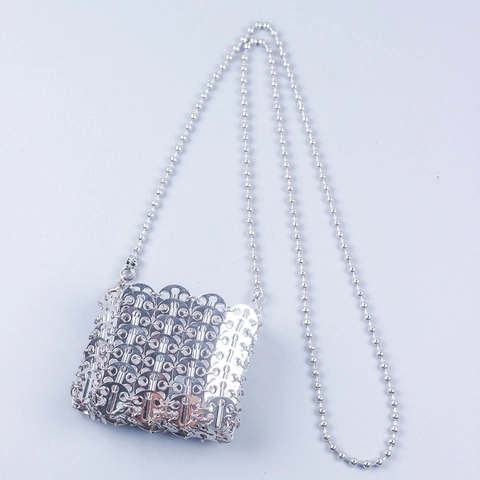 Metal Sequin Crossbody Bag Mini Handwoven Chain Strap Street Fashion Sparkly Modern Evening Pouch Women