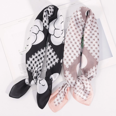 Écharpe Carrée Satin Artificielle Fleur De Camélia Imprimé Pied De Poule Élégante Mode Foulard Femme