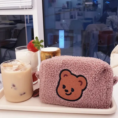 Teddy Fleece Kosmetiktasche Süße Bär Stickerei Kulturbeutel Tragbare Große Kapazität Organizer Für Frauen Mädchen