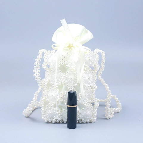 Women Handmade Faux Artificial Pearl Beaded Crossbody Bag Mini Acrylic Flower Woven Phone Pouch With Drawstring Lining Elegant