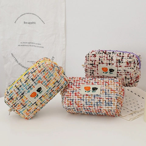 Tweed Gewebtes Mäppchen Blumen Aufnäher Kosmetiktasche Tragbare Kulturtasche Mit Hoher Kapazität Für Mädchen