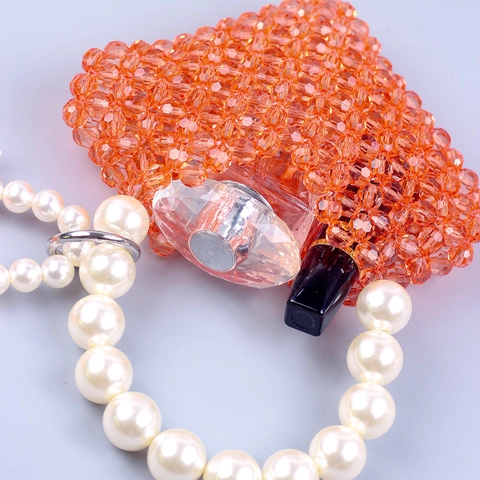Heart Shaped Handmade Beaded Handbag Acrylic Woven Sweet Evening Purse For Women With Faux Artificial Pearl Handle Elegant Accessory
