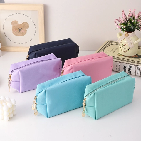 Astuccio in Pelle PU a Grana Incrociata di Grande Capacità Borsa da Trucco Portatile Con Cerniera Dorata per Scuola Ufficio Donna Viaggio