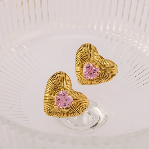Boucles d'Oreilles Clous en Acier Inoxydable en Forme de Cœur Vintage Plaquées Or 18K Boucles d'Oreilles Cœur avec Zirconium pour Femme