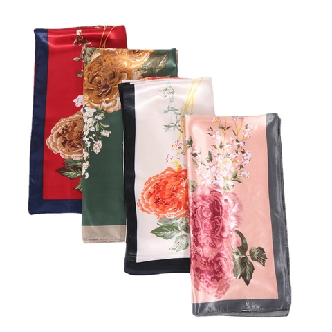 Women Elegant Floral Print Square Scarf Simulated Satin Satin Glossy Decorative Fashion Accessory