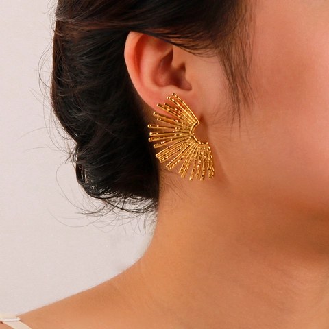 Orecchini A Ventaglio In Acciaio Inossidabile Placcato Oro 18K Consistenza Martellata Geometrico Stile Moderno Minimalista
