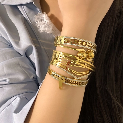 Luxury Gold Plated Stainless Steel Bangle For Women Waterproof Hypoallergenic Hollow Texture Fashion Jewelry Open Bracelet Gift