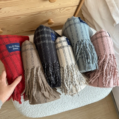 Classic British Plaid Scarf For Women Winter Thick Warm Cashmere Like Tassel Shawl Wrap Soft Elegant Commuting