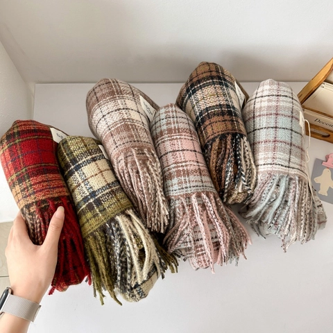 Women's Vintage Checkered Faux Cashmere Scarf With Tassels Winter Warm Plaid Shawl Soft Wrap Fashion Casual Accessories