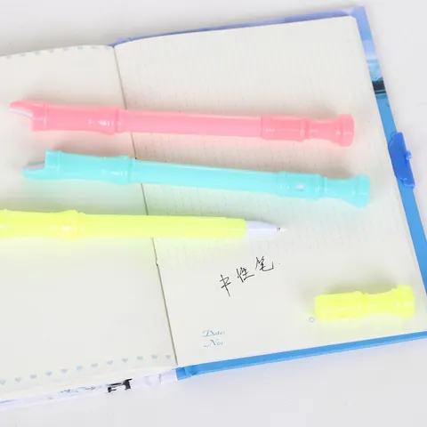 Stylo Gel En Forme De Flûte Design Flûte À Bec Plastique Encre Colorée Papeterie Pour Étudiants Enfants Nouveauté Jouable