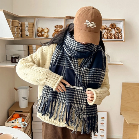 Classic Houndstooth Plaid Scarf For Women Winter Warm Cashmere-like Polyester Shawl With Tassels Soft Vintage Checkered Neck Wrap
