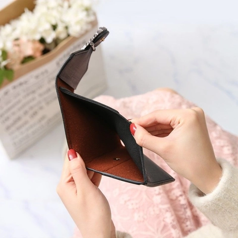 Women Short Tri-fold Wallet PU Leather Litchi Pattern Multi Card Slot Snap Closure Cute Student Coin Purse Simple
