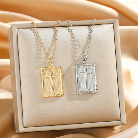 Collier Pendentif Croix Acier Inoxydable Rectangulaire Vintage Minimaliste Chaîne Clavicule Pour Femme Bijoux