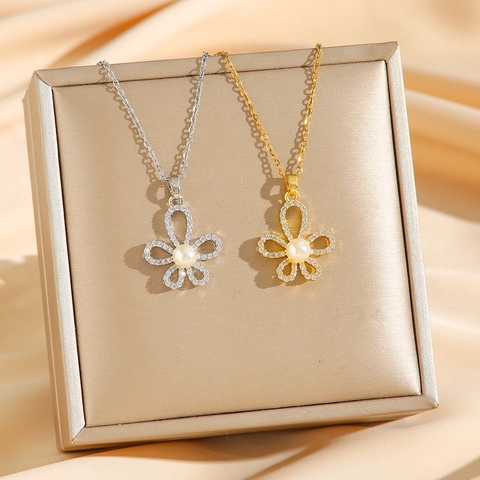 Blossom Flower Artificial Pearl Pendant Necklace Titanium Steel Rhinestone Inlaid Elegant Clavicle Chain Jewelry For Women