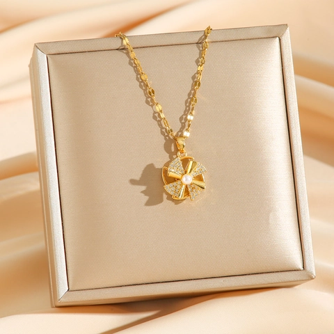 Rotierende Windmühle Anhänger Halskette Mit Künstliche Perle Und Zirkon Eingelegt Titan Stahl Minimalistisch Luxus Schmuck Für Frauen