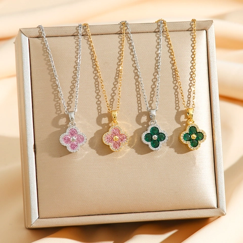 Four-Leaf Clover Pendant Necklace Titanium Steel Cubic Zirconia Pave Heart Shape Lucky Jewelry For Women Elegant Fashion