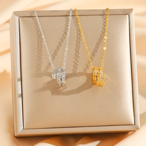 Collana Con Pendente A Serpente Acciaio Al Titanio Zirconi Intarsiati Moda Catena Della Clavicola Non Sbiadisce