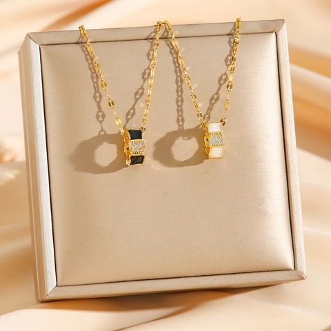 Collana Acciaio Titanio Placcata Oro 18K Pendente Cilindro Madreperla Zircone Intarsiato Elegante Per Donna