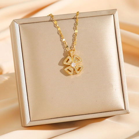Hohlblumen Kleeblatt Anhänger Halskette Edelstahl Zirkonia Pavé Elegante Schlüsselbeinkette Schmuck Für Damen Mode