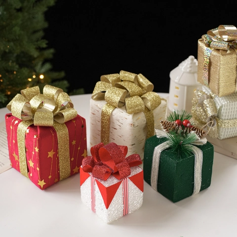 Ornement de Boîte Cadeau en Mousse de Noël Avec Nœud Pommes de Pin Baies Pour Arbre de Noël Décoration de Scène Bureau Accessoire Festif